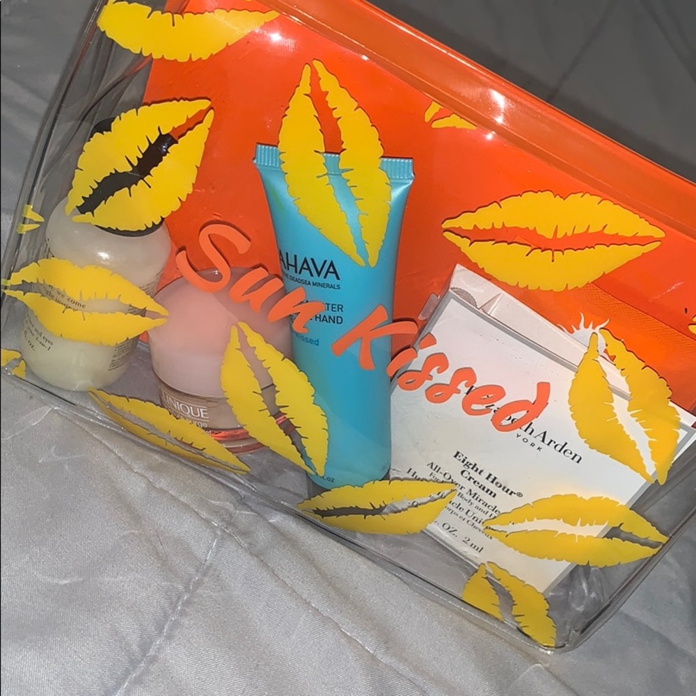 7pc  Sun Kissed Beauty Sampler